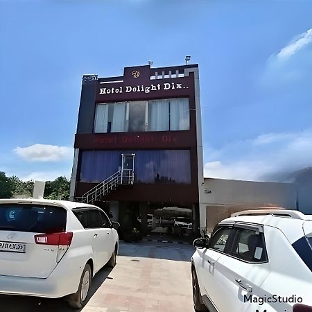 Hotel Delight Deluxe Pipra Dewas Luaran gambar