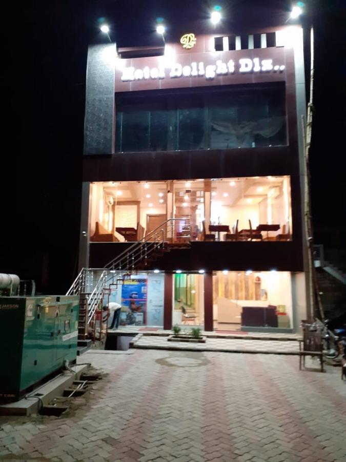 Hotel Delight Deluxe Pipra Dewas Luaran gambar